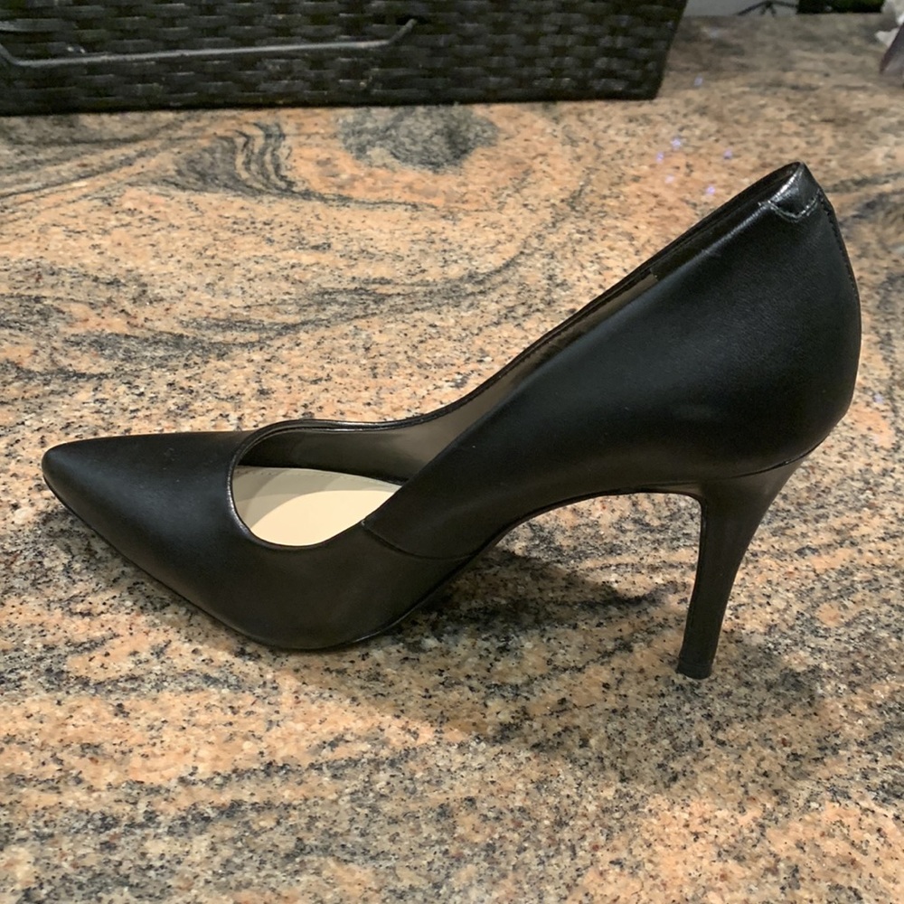 Elegant Black Women's Heels - Picture 6 of 12